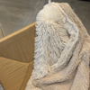 Image of Pie de cama ultra soft con corderito