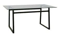 Mesa zipp de vidrio y base negra.