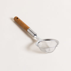 Colador de acero inoxidable con mango de acacia