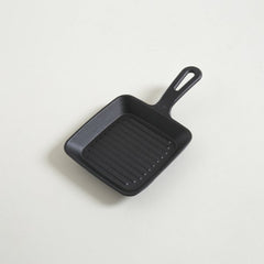 Provoletera de hierro cuadrada con mango