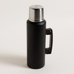 TERMO CAMPING DE ACERO INOXIDABLE NEGRO CON ASA ABATIBLE 1500 ML