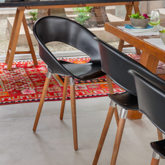 Silla One Wood plástica con Patas de Madera