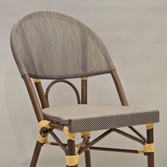 Silla French bistro esterillado de simil ratan plástico con patas marrones - gris claro