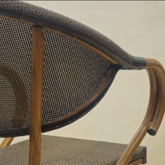 Silla French bistro esterillado de simil ratan plástico con patas marrones - gris oscuro