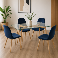 Mesa Hygge de 1.40 mts con patas color natural + 4 sillas soho azul