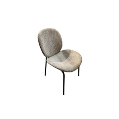 Silla hari tapizada o de ecocuero de madera y patas metálicas negra