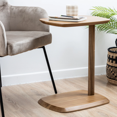 Mesa de arrime de madera de álamo teñida en petiribi