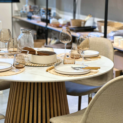 Mesa flow stone marble redonda.