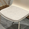 Image of Silla de comedor Línea Odense de plástico con almohadón