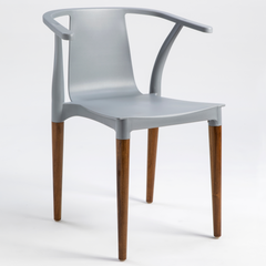 Silla Palta Wood gris plástica con patas de madera