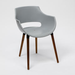 Silla Frida Wood plastico con patas de madera
