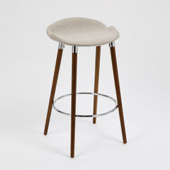 Banqueta Milo Wood tapizada en Lino gris claro y Madera Natural