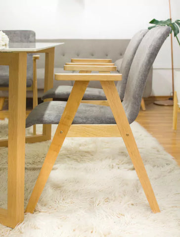 Pack silla Arhaus tapizada en terciopelo con patas de madera  - Gris