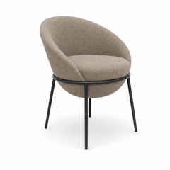 Sillón Parker tapizado en tela con patas de hierro negro