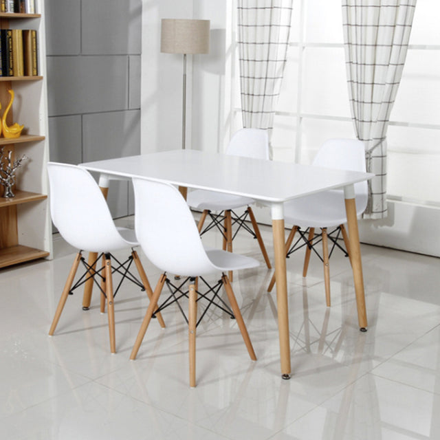 Mesa escandinava Eames blanca pata redonda 1.40 + sillas Eames