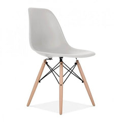 Silla Eames plástica con patas de madera natural - Varios colores